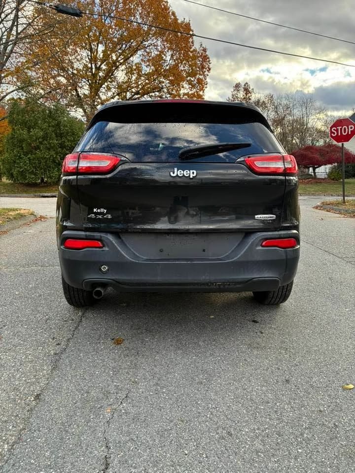 2014 Jeep Cherokee Latitude 4D S - photo 3