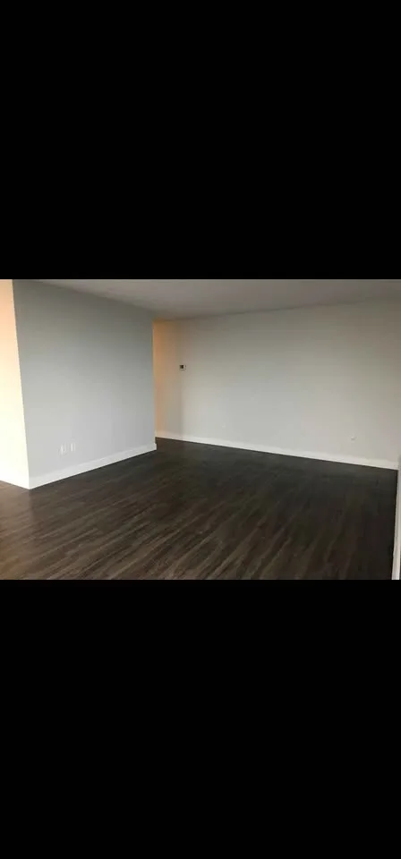 2 Beds 2 Baths - Apartment image indicator(3)