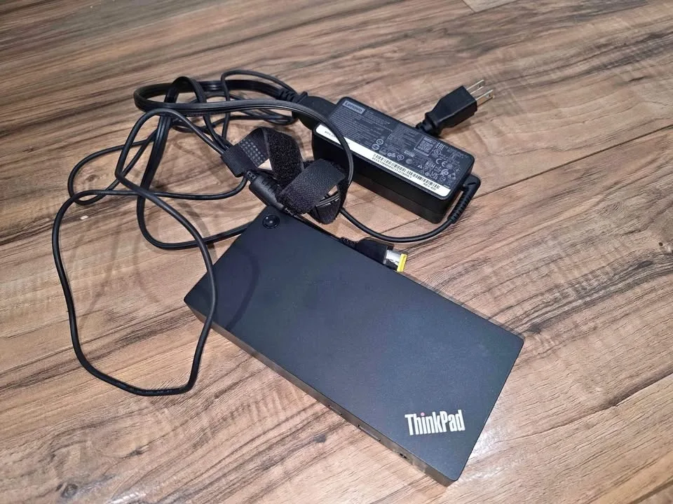 Lenovo ThinkPad Thunderbolt 4 Dock