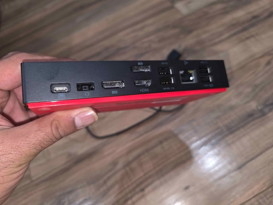Lenovo ThinkPad Thunderbolt 4 Dock - photo 2