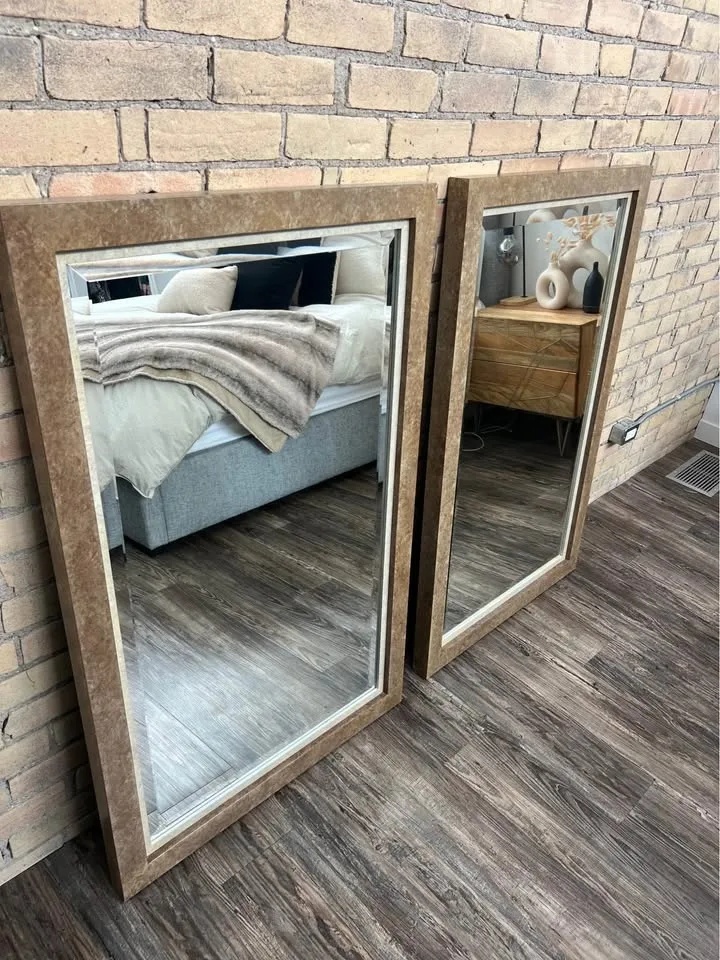 Custom Framed Mirrors 30x48 image indicator(2)