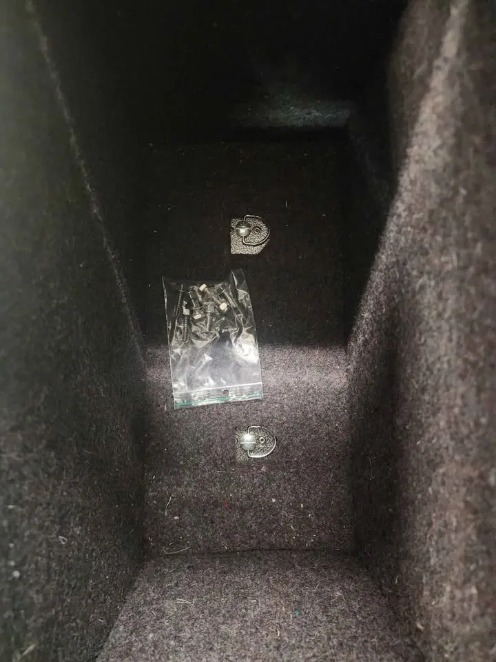 Heavy-Duty Storage Box w/ Abloy Lock.**Super Secure** image indicator(7)