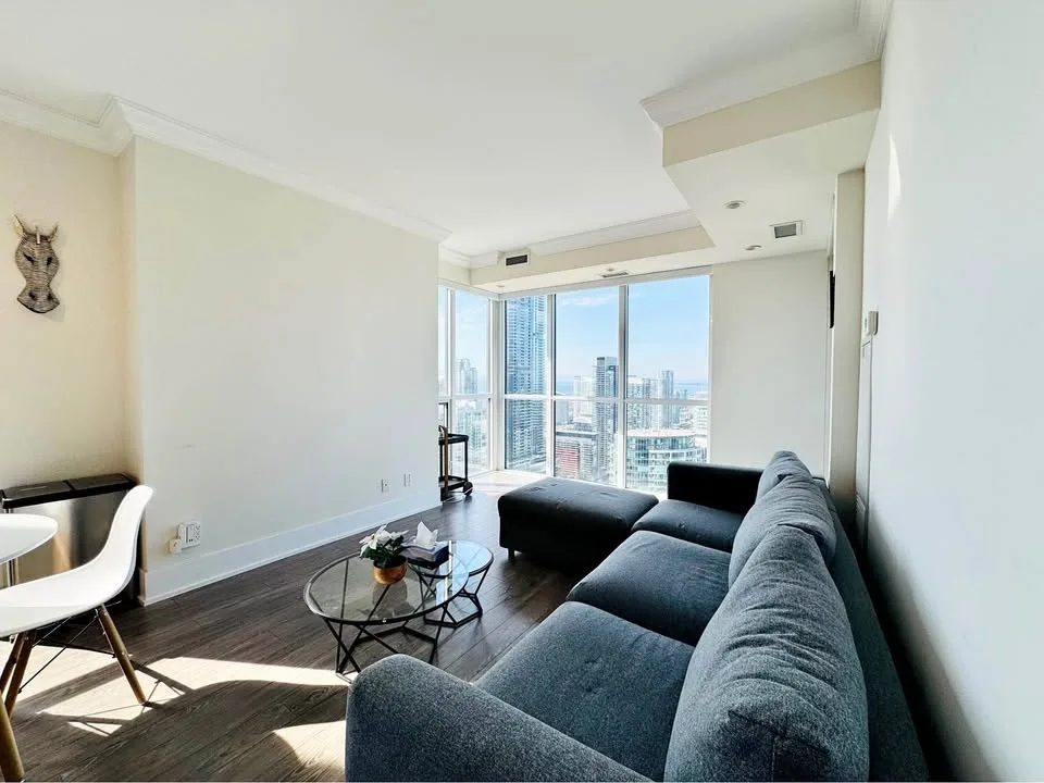 2 Beds 2 Baths - Apartment