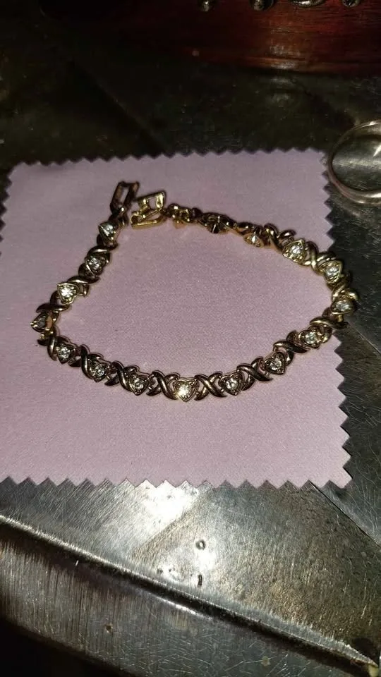 Gold-plated bracelet with gems