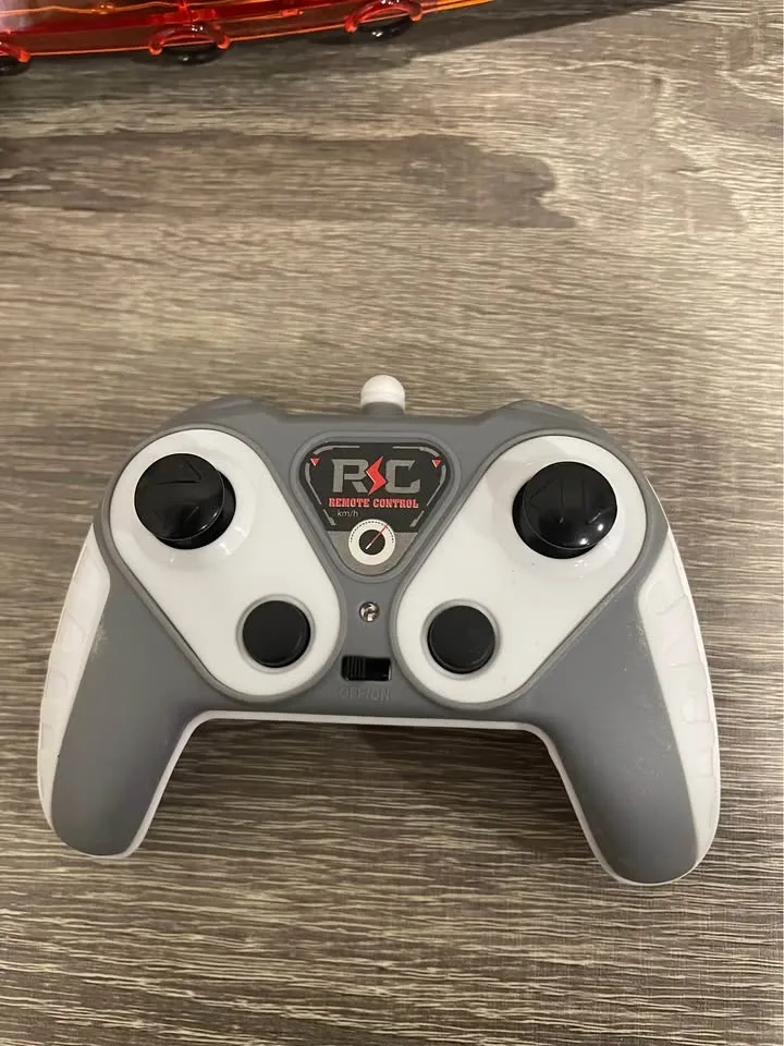 RC boat with lights image indicator(4)