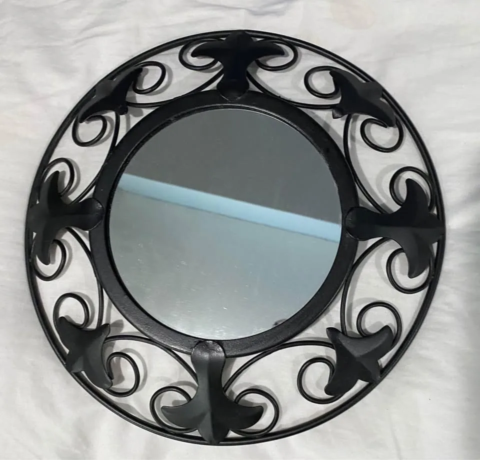 Black Metal Mirror Decor image indicator(2)