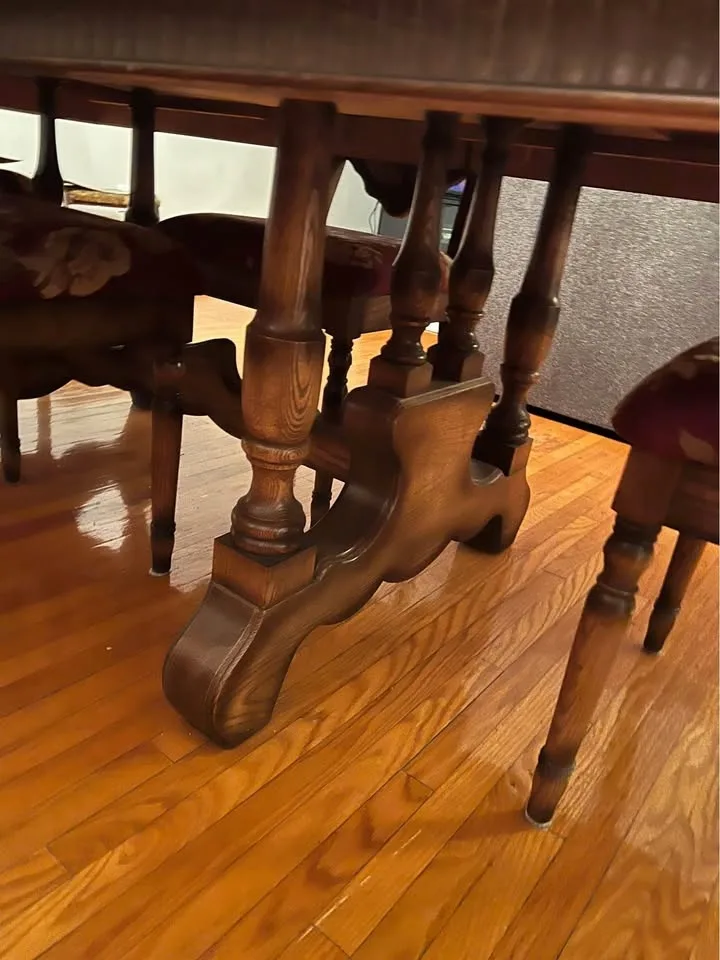 Vintage dining room table, display hutch and chairs image indicator(2)