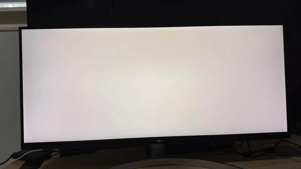 LG 34" UltraWide Monitor - 34WN650-W - Send Offers image indicator(5)