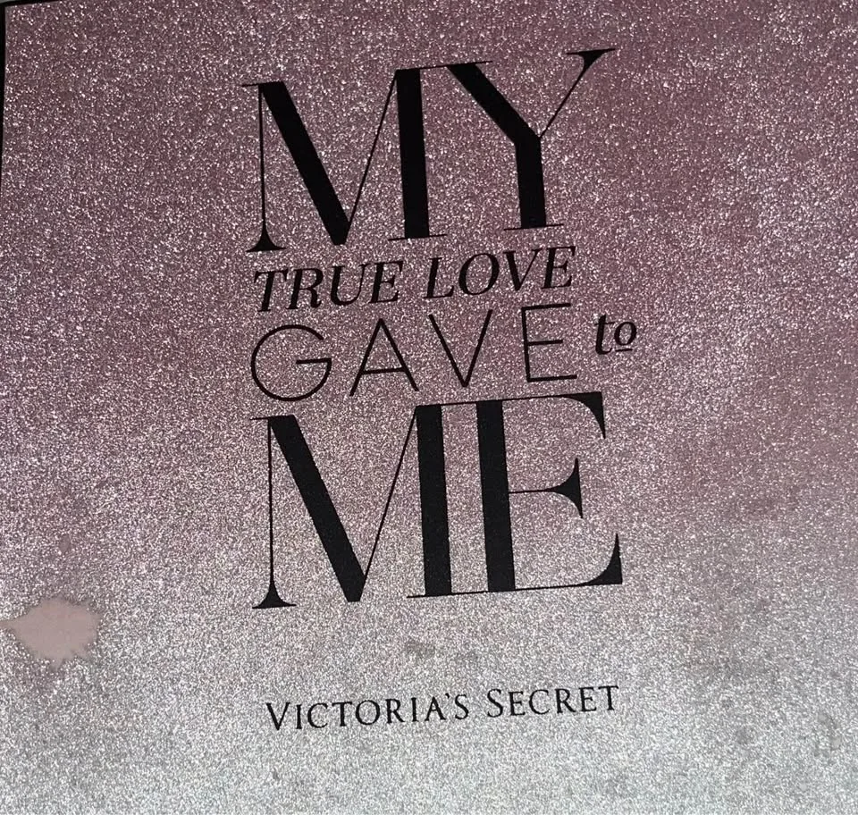 BNIB Victoria’s Secret 12days of Christmas Thong Advent image indicator(2)