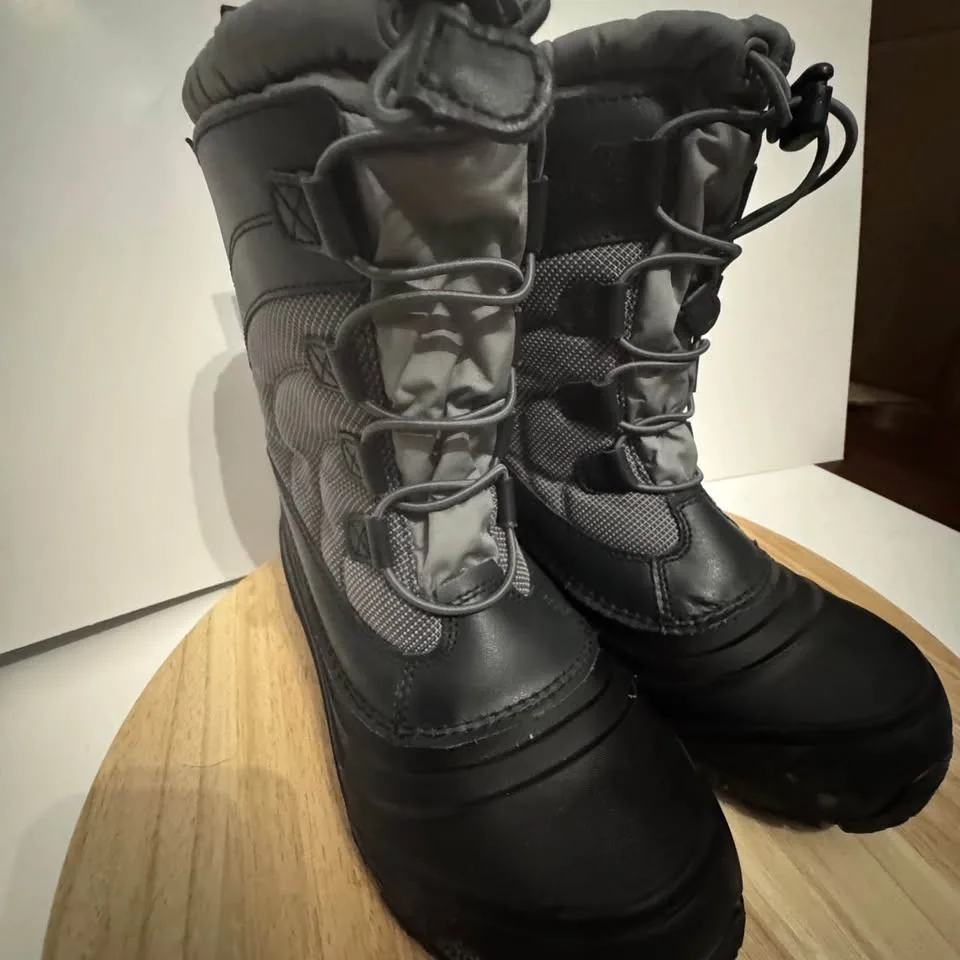 THE NORTH FACE unisex WINTER Boots - new sz.5 LIKE NEW image indicator(2)
