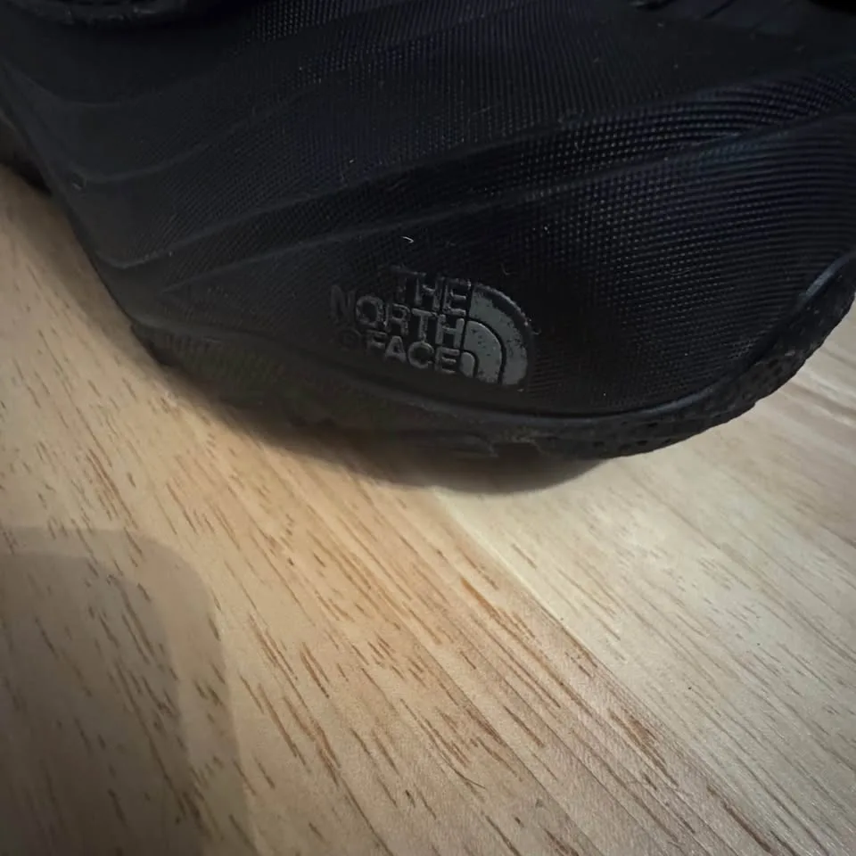 THE NORTH FACE unisex WINTER Boots - new sz.5 LIKE NEW image indicator(3)