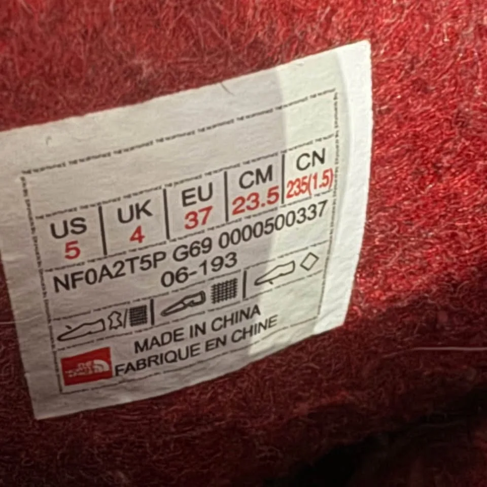 THE NORTH FACE unisex WINTER Boots - new sz.5 LIKE NEW image indicator(9)