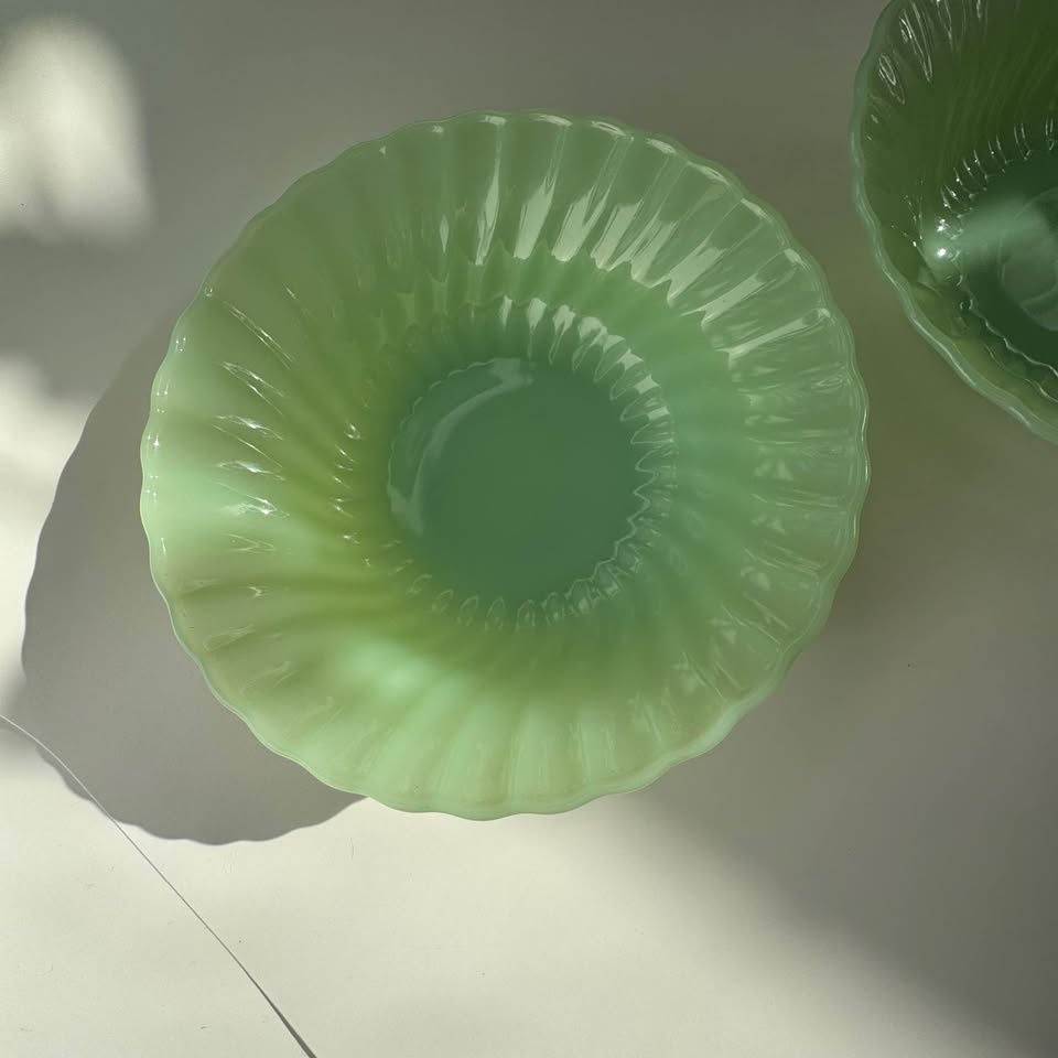 Vintage Anchor Hocking Jadeite Swirl Serving Bowls - photo 2