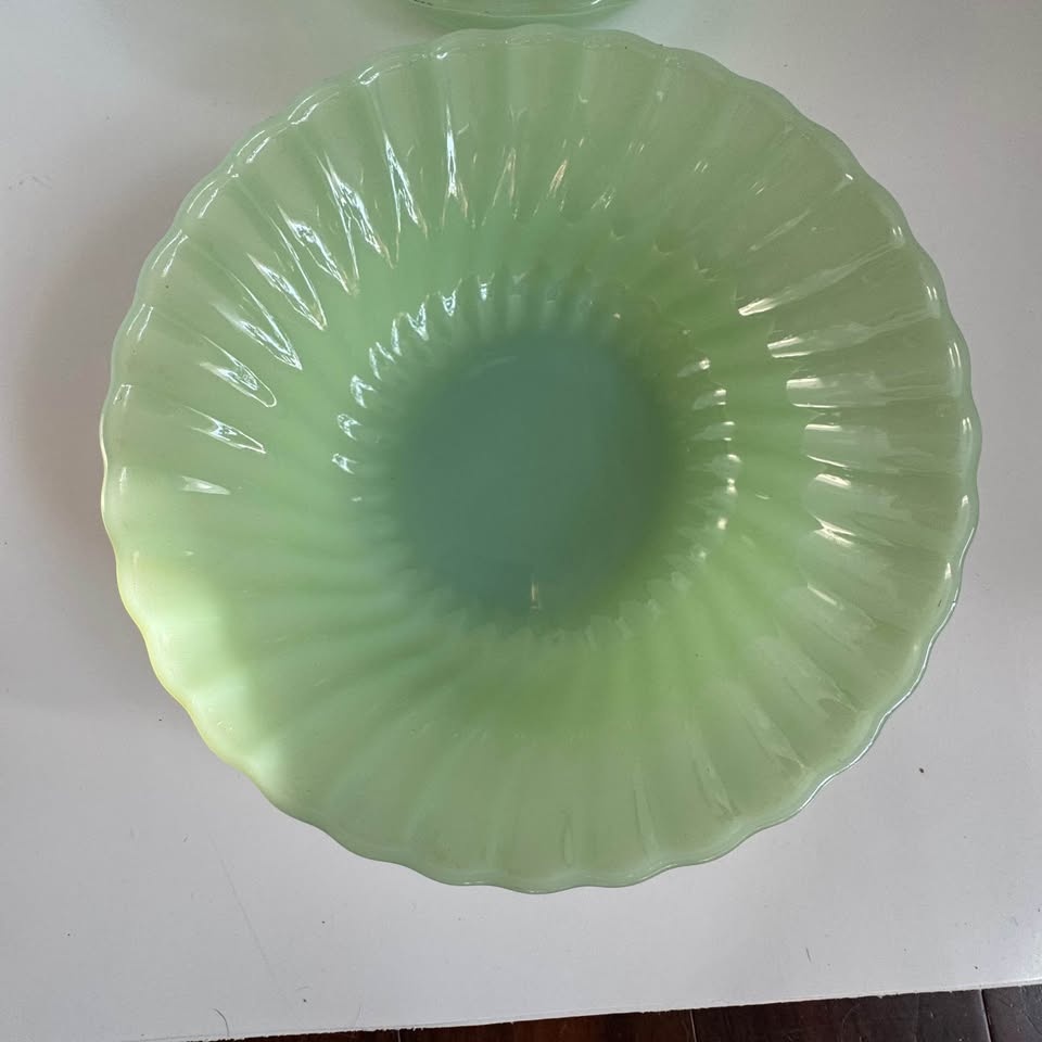 Vintage Anchor Hocking Jadeite Swirl Serving Bowls - photo 3