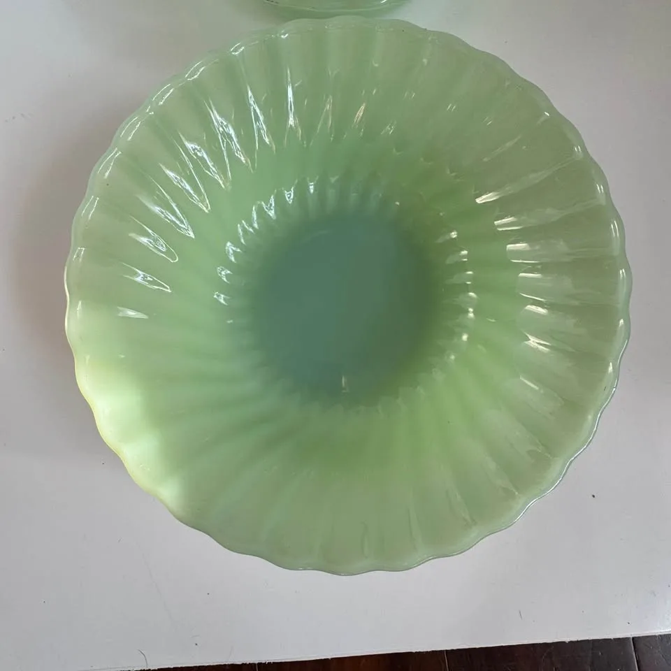 Vintage Anchor Hocking Jadeite Swirl Serving Bowls image indicator(3)