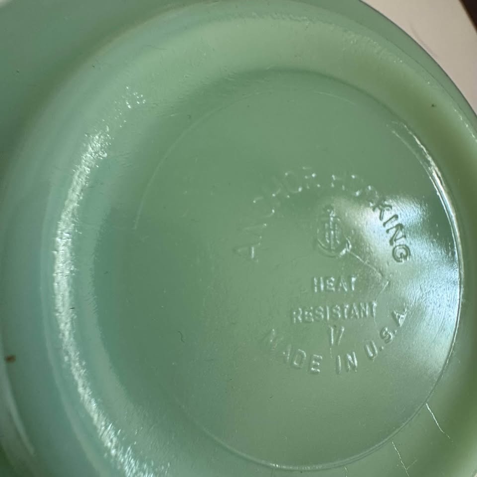 Vintage Anchor Hocking Jadeite Swirl Serving Bowls - photo 5