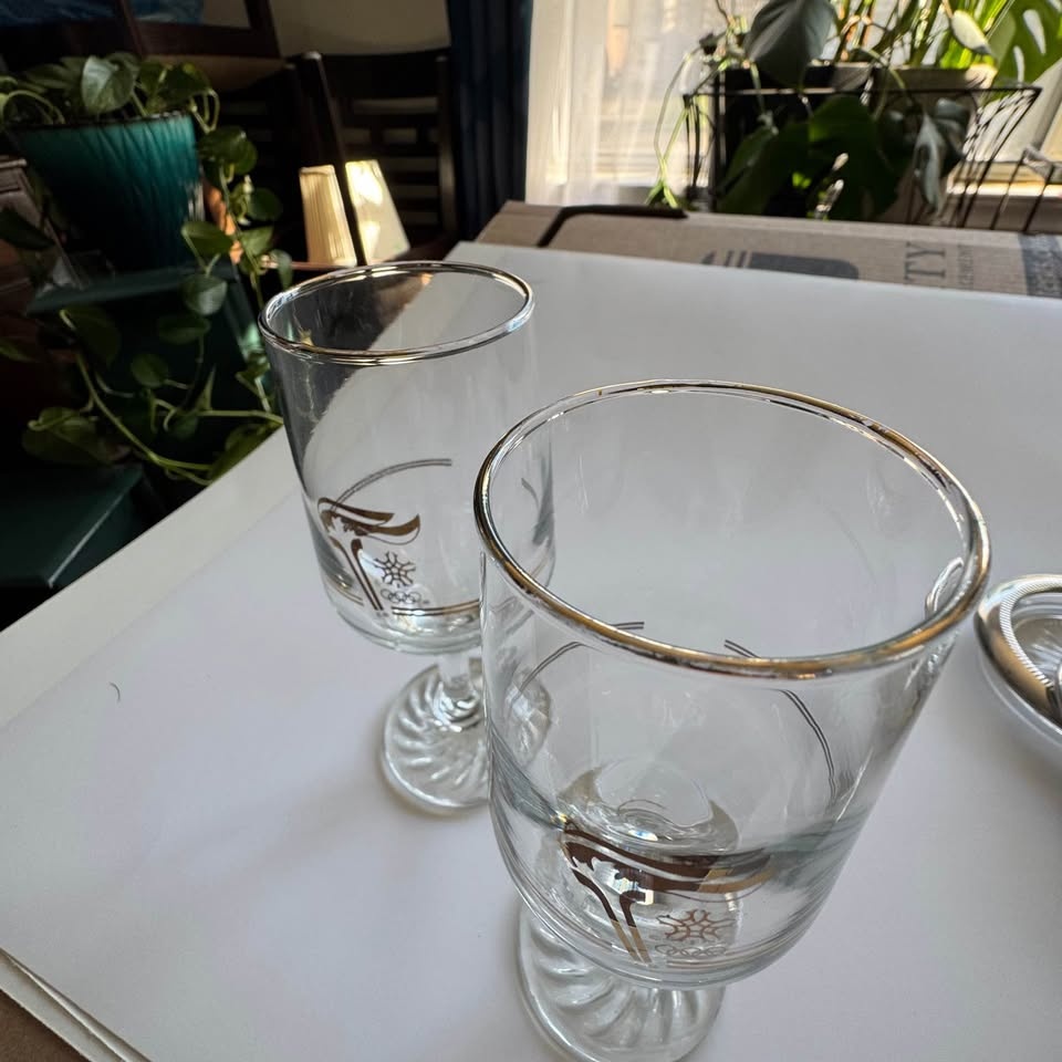 1988 Calgary Winter Olympics Wine Glasses - photo 3