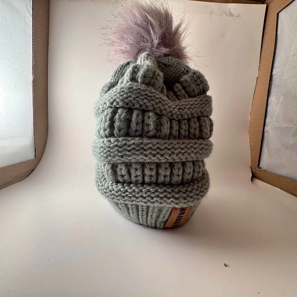 Women's Pom Pom Grey knit Hat "Queen Fur"