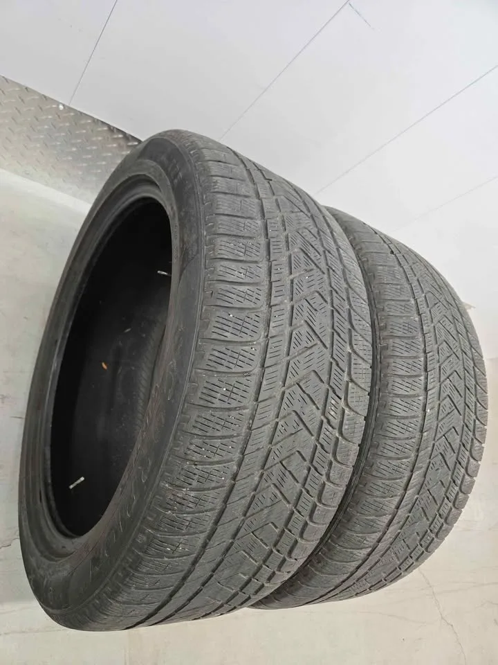 Pirelli Scorpion Winter Tires- 285/45R22 image indicator(3)