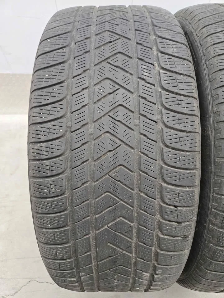 Pirelli Scorpion Winter Tires- 285/45R22 image indicator(4)