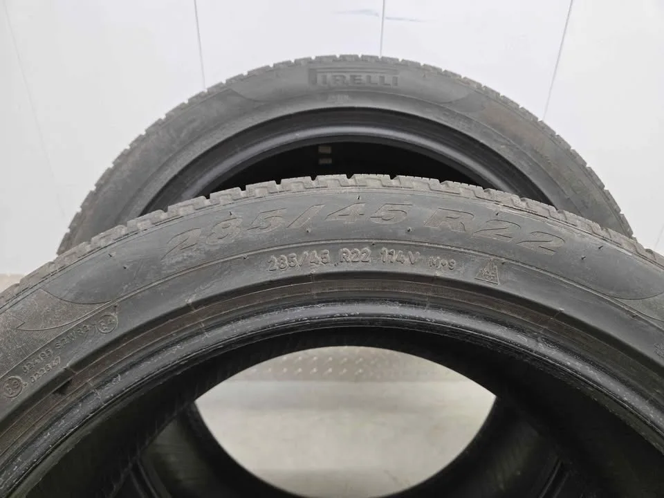 Pirelli Scorpion Winter Tires- 285/45R22 image indicator(9)