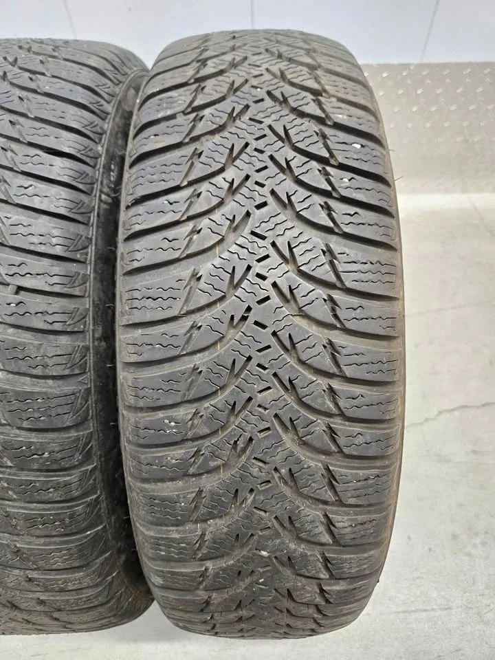 Two Winter Tires- 185/60R15 image indicator(5)