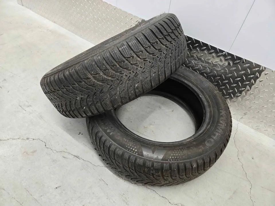 Two Winter Tires- 185/60R15 image indicator(6)