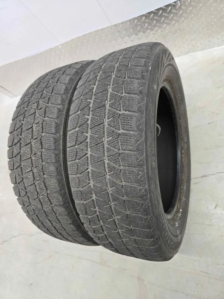 195/65R15- Bridgestone Blizzak Winter Tires image indicator(2)