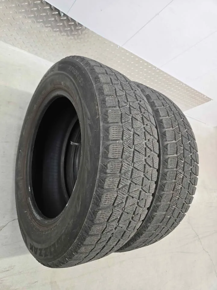 195/65R15- Bridgestone Blizzak Winter Tires image indicator(3)