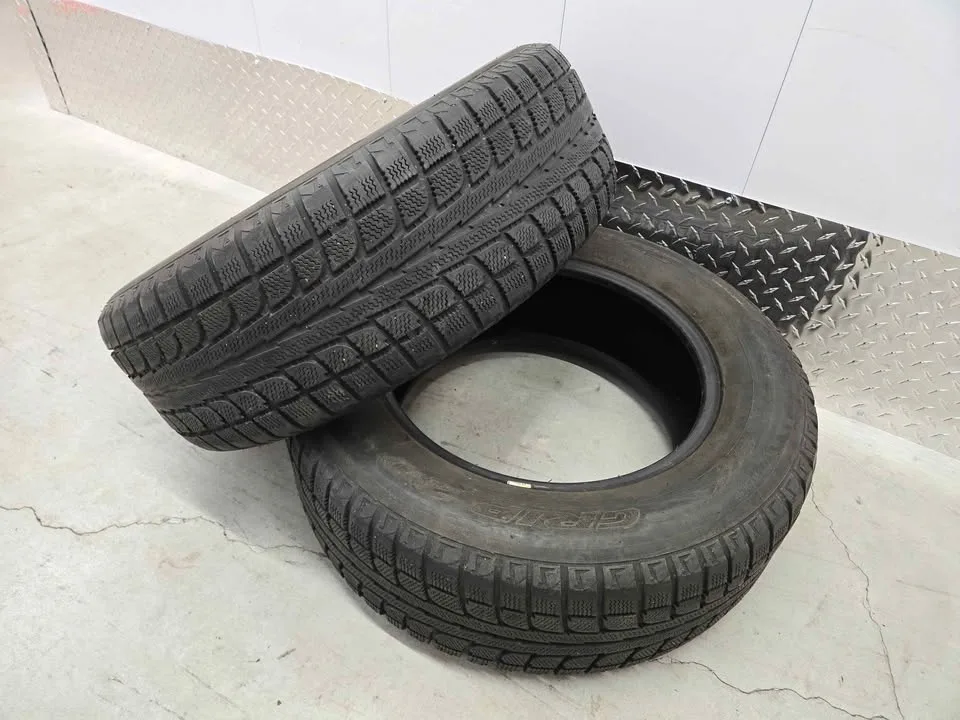 Two Winter Tires- 215/65R16 image indicator(6)