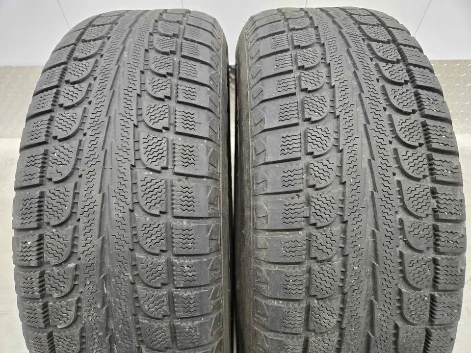 Two Winter Tires- 215/65R16 image indicator(9)