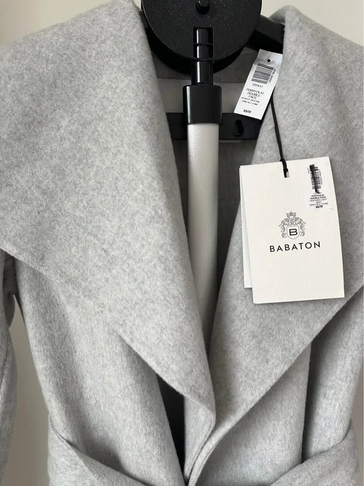 Aritzia Coat - Luxe Wool Cashmere XS NWT image indicator(4)