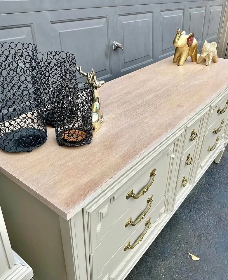 Thomasville vintage long dresser