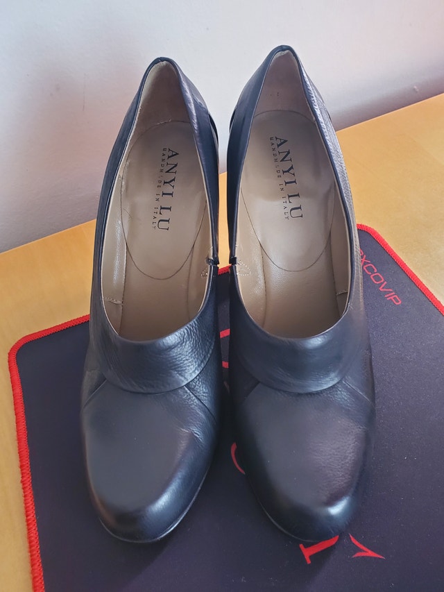 ANYI LU Black Heels Handmade in Italy Size 9 - photo 2
