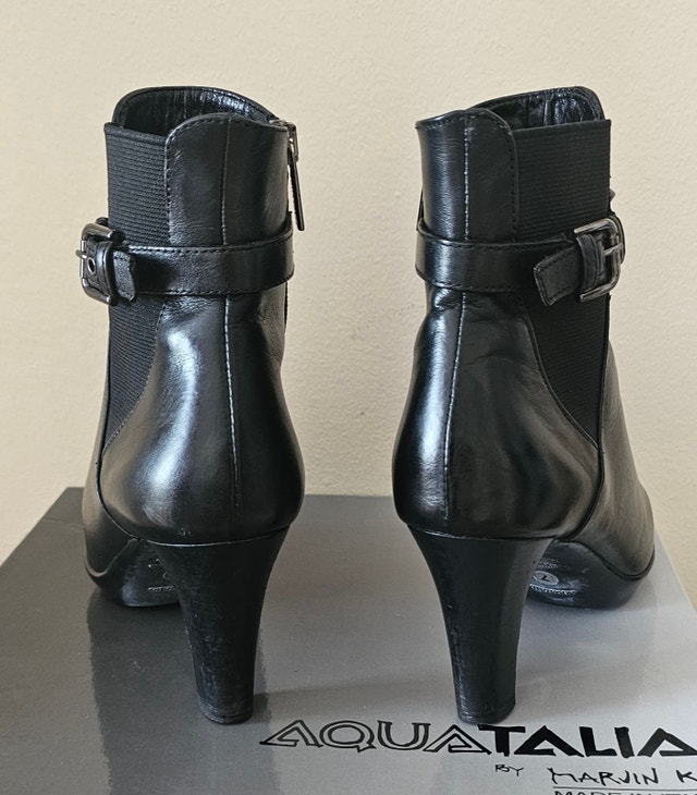 Aquatalia Black Leather Boots Size 7B - photo 3