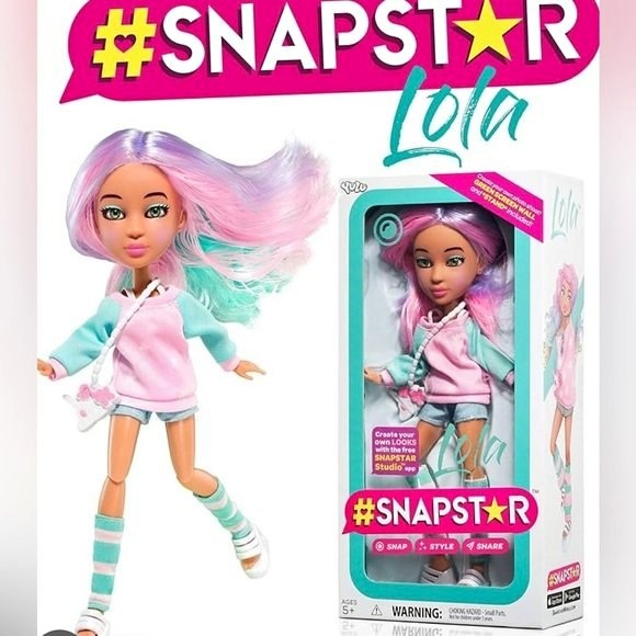 LOLA SNAPSTAR Doll New In Original Packaging
