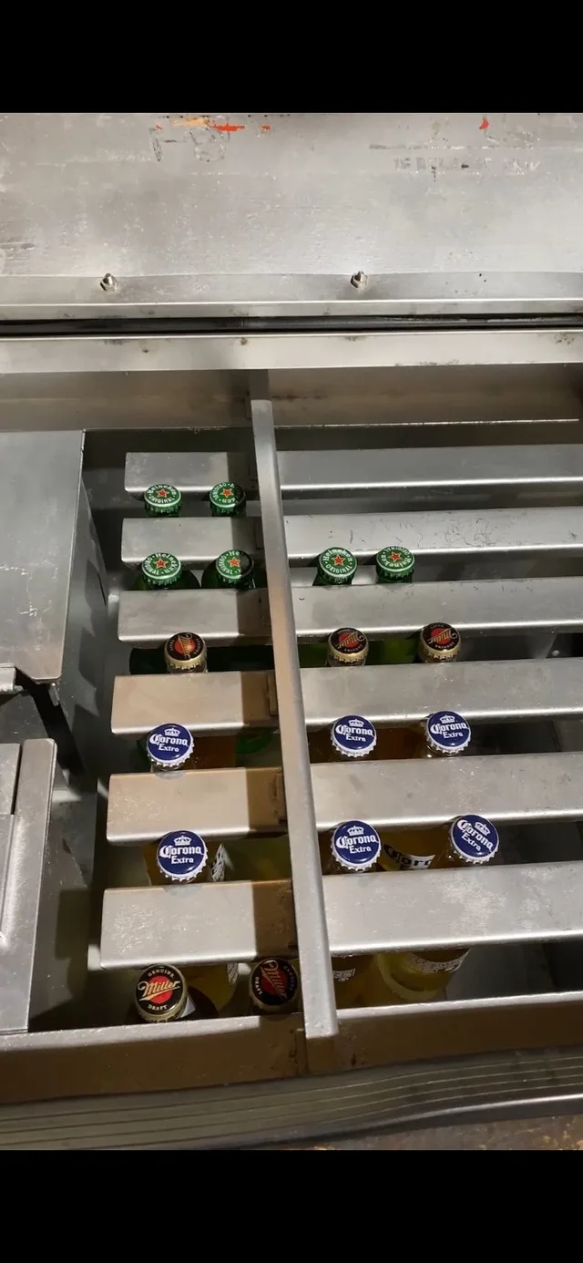 Ideal Slider 7up Cooler image indicator(5)