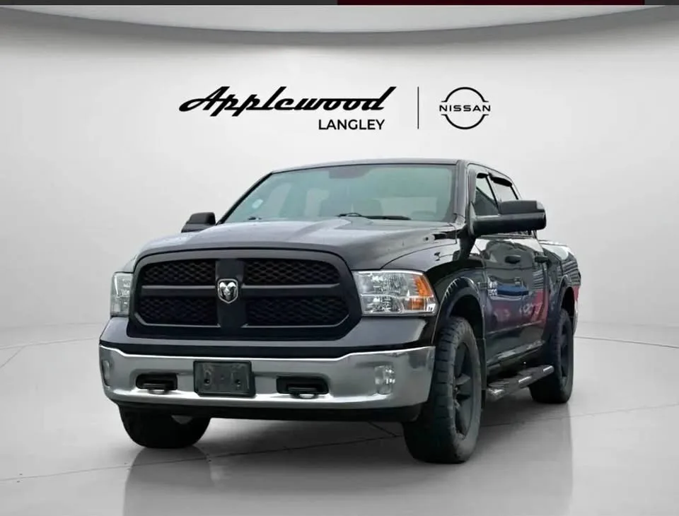2016 Ram 4WD Crew Cab 5.7Ft Outdoorsman