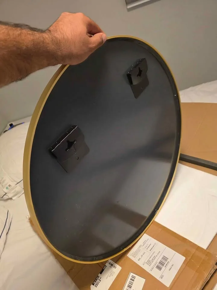 Hubba Round Metal Wall Mirror image indicator(2)