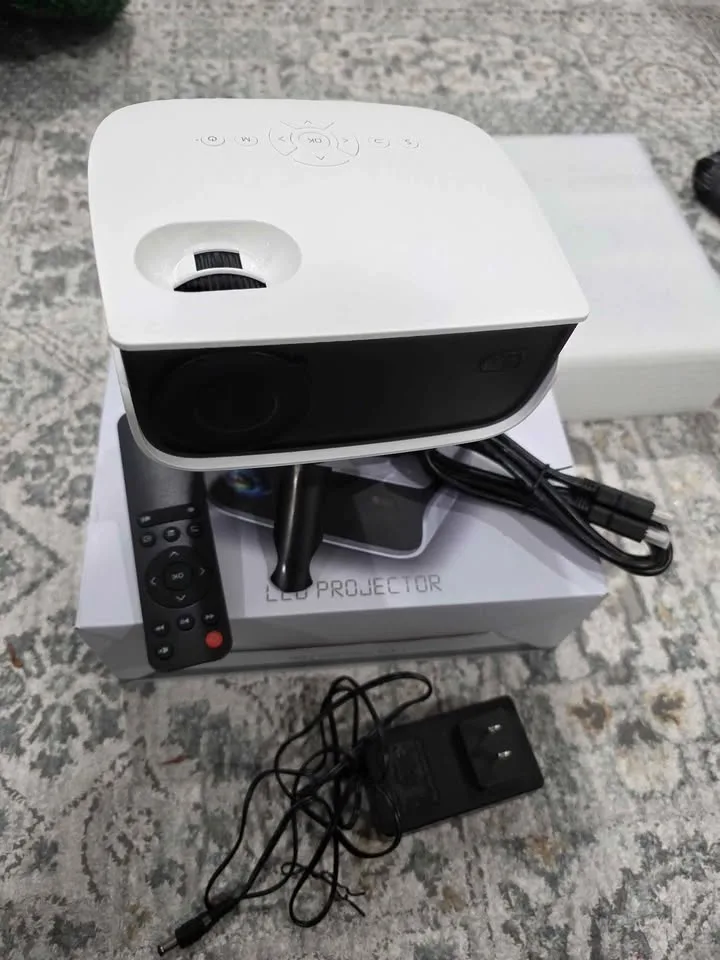 Outdoor Projector, Mini Projector for Home Theater, 7500 L image indicator(2)