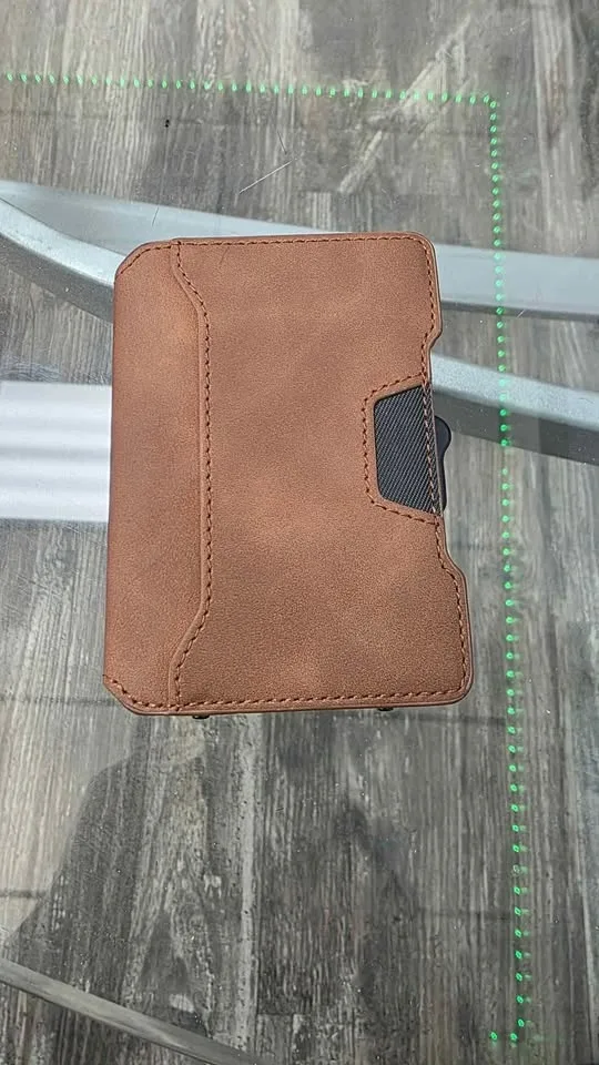 Slim Wallet for Men image indicator(2)