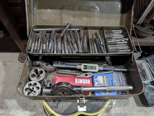 tap sets various thickness and sizes.