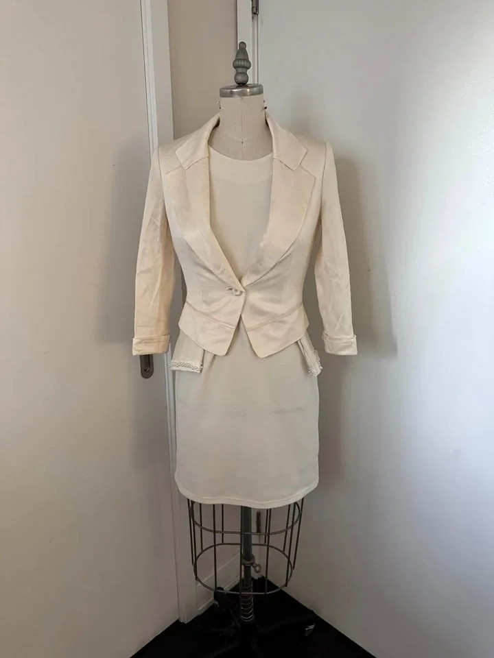 Ladies Size Small / Size 4 Dress and Blazer Set $40 Worn Once