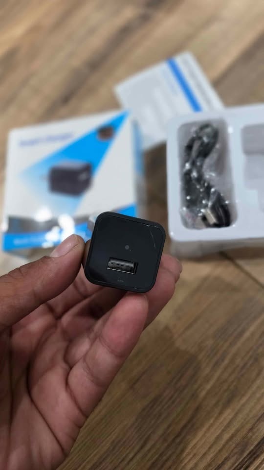 RayNeo - USB to Glasses and Charging Adapter - Black - photo 3