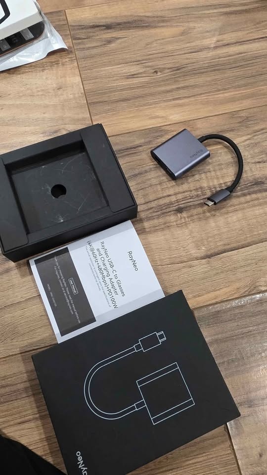RayNeo - USB to Glasses and Charging Adapter - Black - photo 3