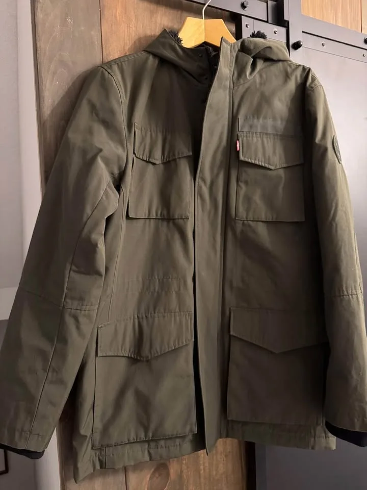 Green Levi's mens Arctic Cloth Sherpa Lined Parka size medium image indicator(3)