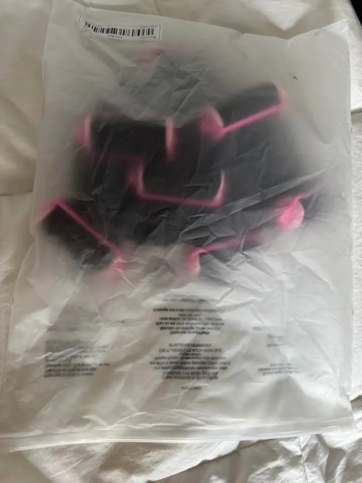 Super Cute Brand New Baby Hat perfect for Instagram photos!! image indicator(2)