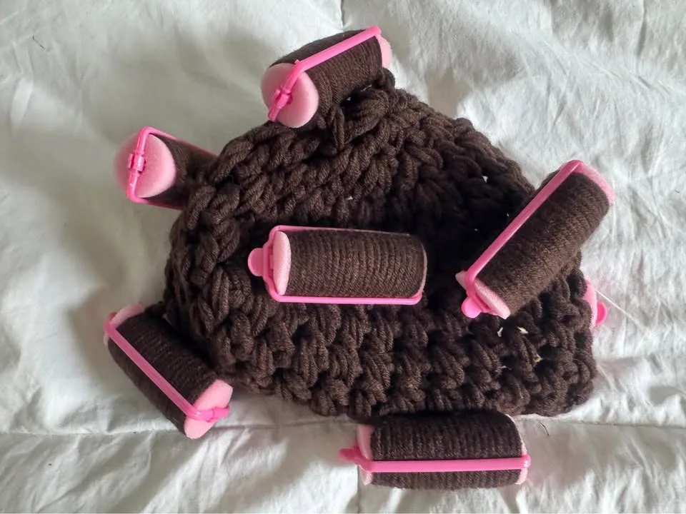 Super Cute Brand New Baby Hat perfect for Instagram photos!! image indicator(5)