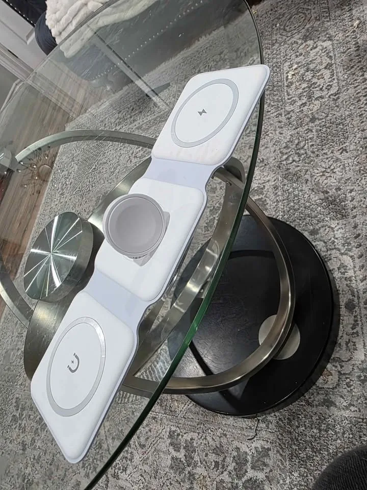 Foldable 3 In 1 Wireless Charger USB C image indicator(2)