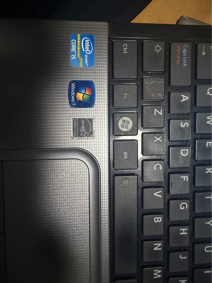 Toshiba Satellite L850 – Great Condition | Ready to Use! - photo 4